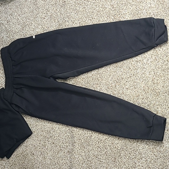 Leg3Nd Black Joggers with Elastic Waistband With Matching Top - Picture 9 of 11